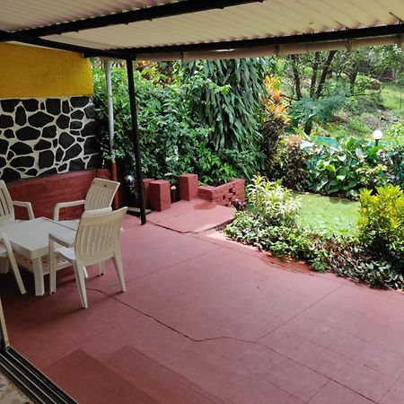 Leela's Cottage Lonavala Esterno foto