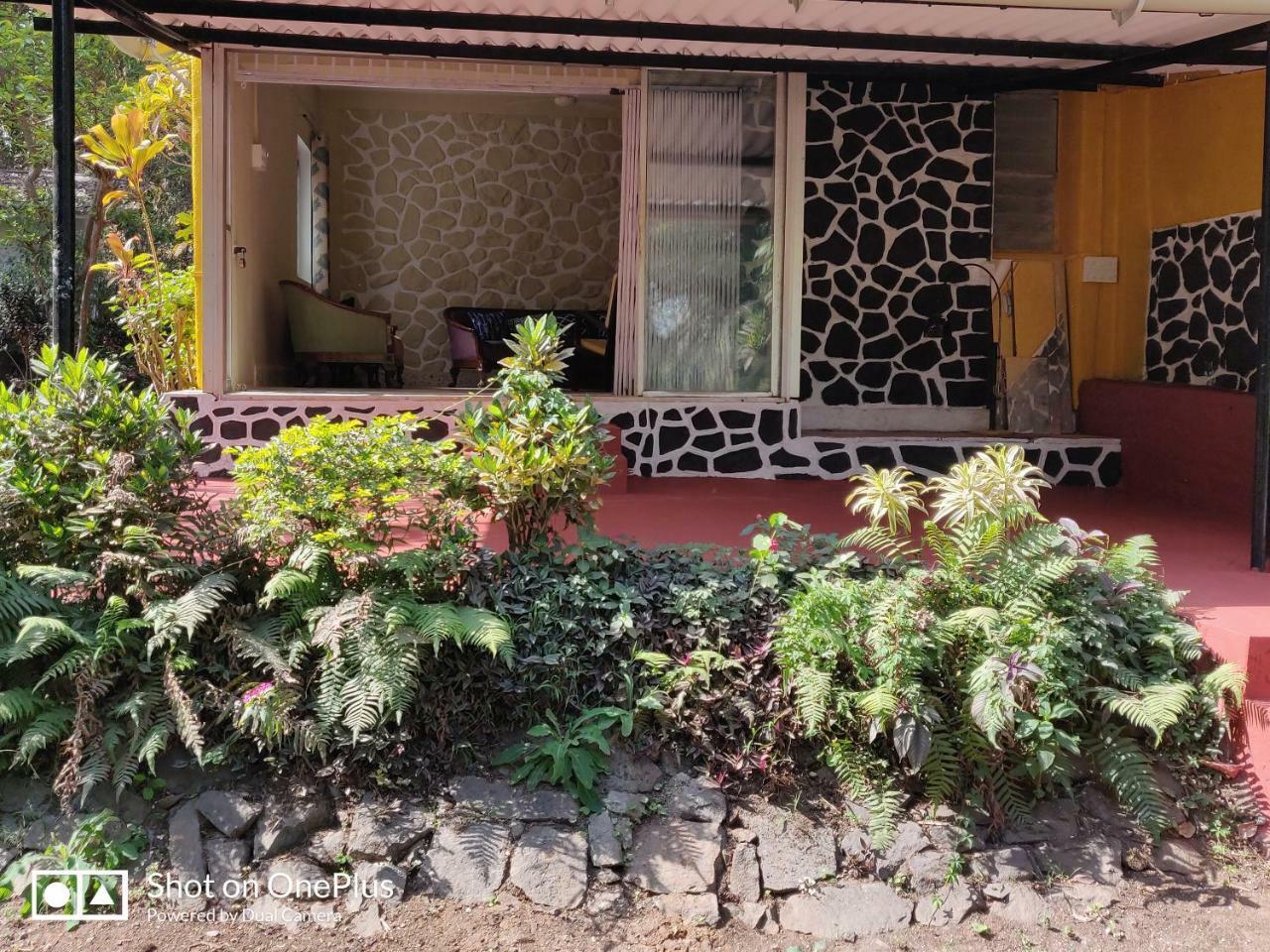 Leela's Cottage Lonavala Esterno foto