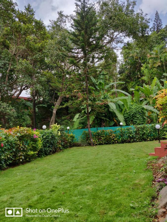 Leela's Cottage Lonavala Esterno foto