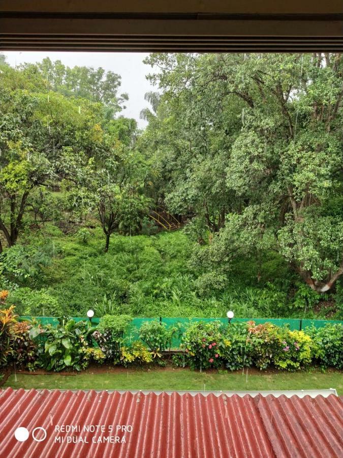 Leela's Cottage Lonavala Esterno foto