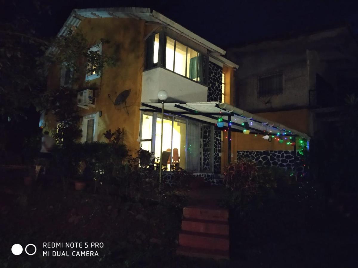 Leela's Cottage Lonavala Esterno foto